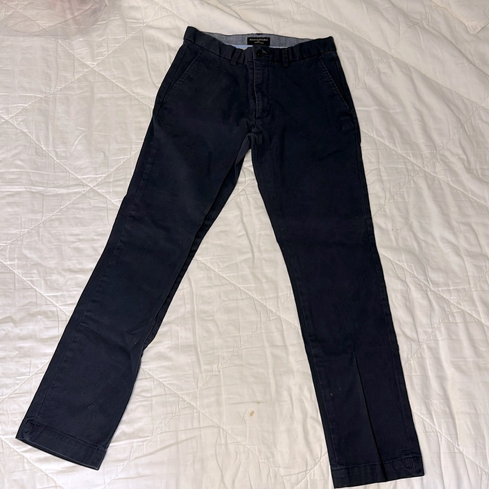 31 x 32 Navy Blue Chinos